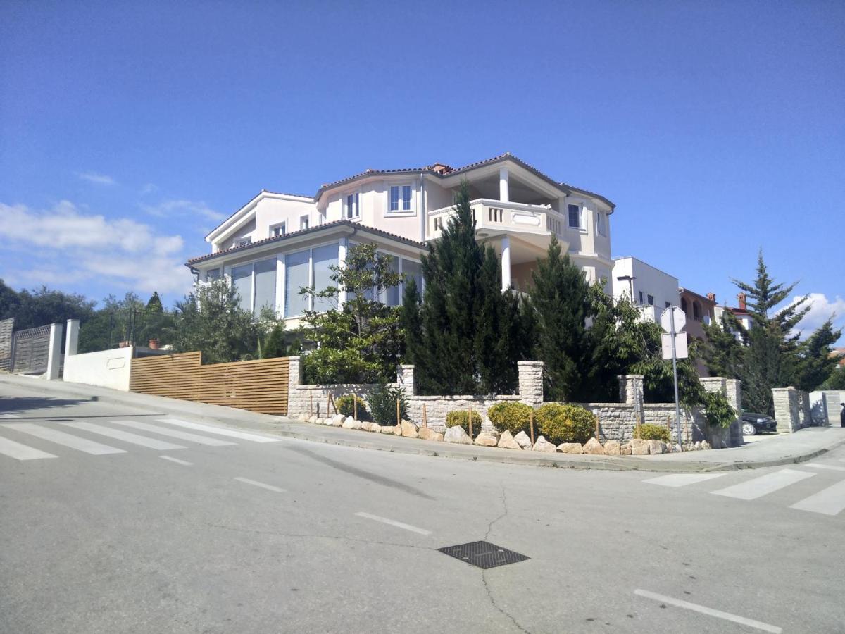 Appartement Gregovica 2 *